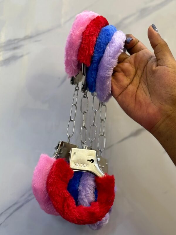 Love Arrest Handcuff - Image 2